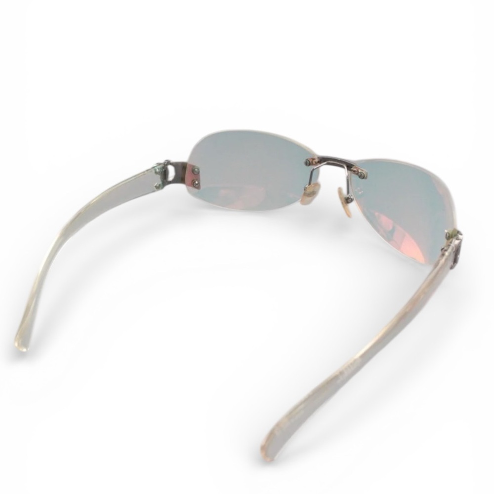 CHANEL Rare Iridescent Blue Vintage CC Logo Sunglasses - Picture 7 of 14